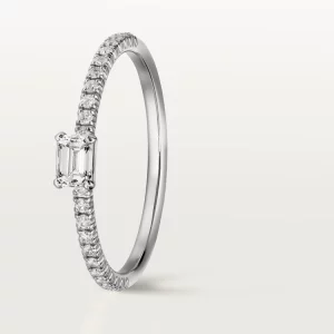 Etincelle de Cartier ring